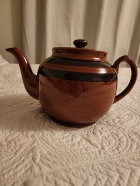 Brown Betty Style Teapot 8 Cups Vintage Sadler Striped NO CHIPS OR CRACKS